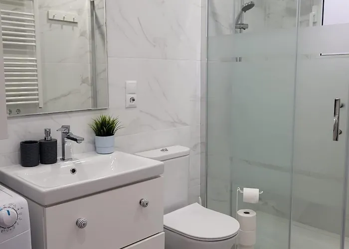 Piekny Centrum 2 Sypialnie Z Basenem